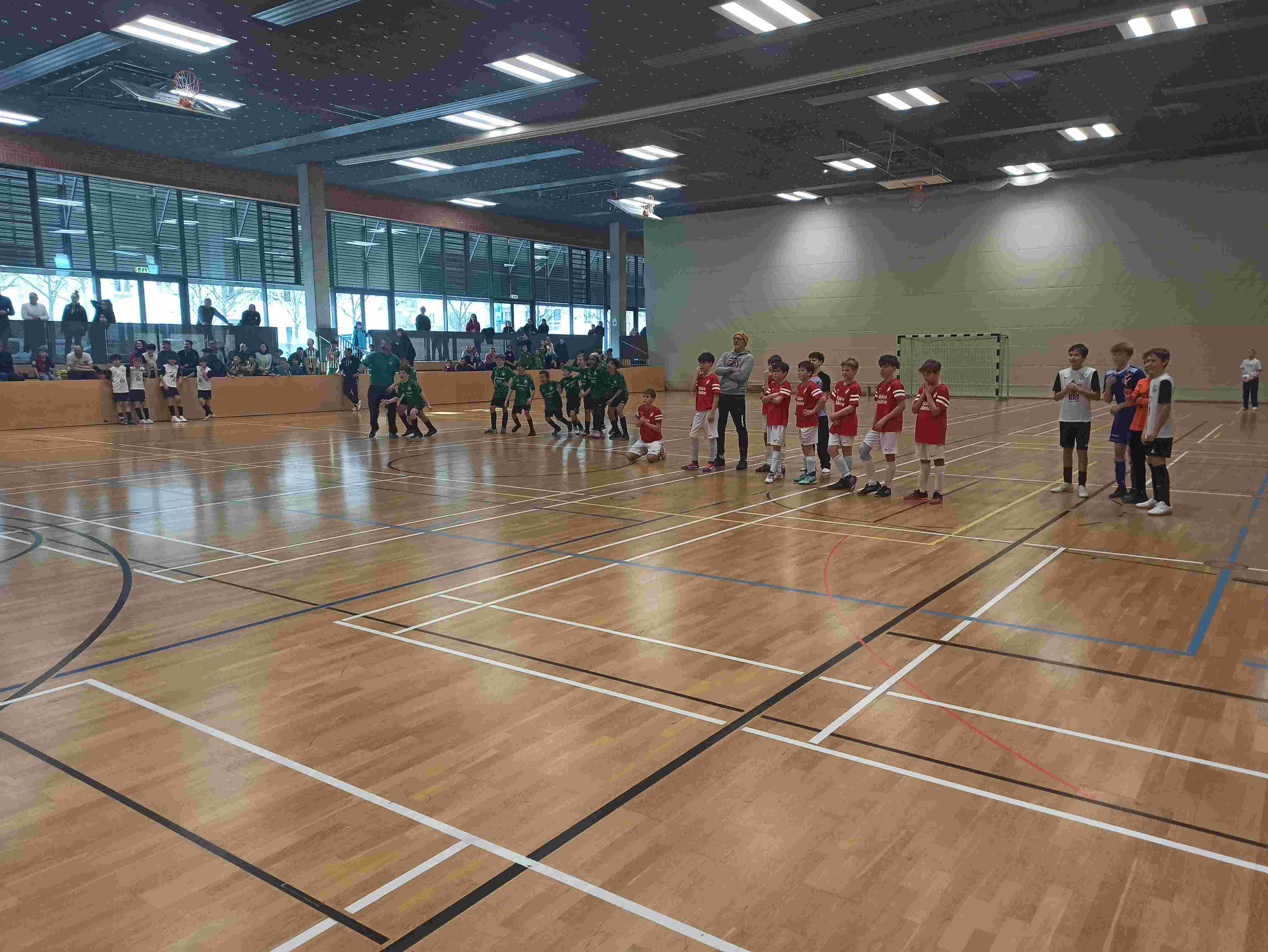 Heinersdorf gewinnt 7m Schieen.jpg